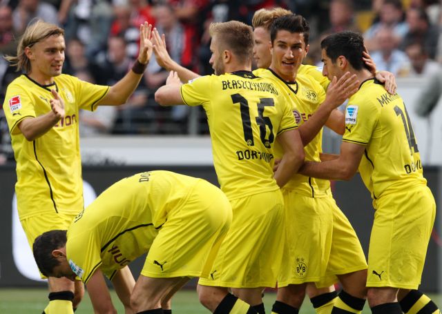 Μόνη πρώτη η «σούπερ» Ντόρτμουντ και… σ-έξι Στουτγκάρδη